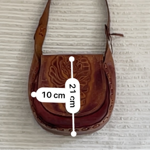 Vintage Tooled Leather Rose Embossed Shoulder Bag - Picture 7 of 7